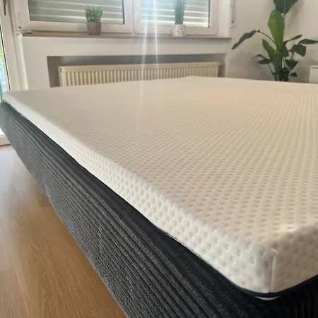 Appartamento Mit Gruenem Blick Terrasse & Neu Saniert Bordinghaus 24h Check-in In Freudenberg am Main